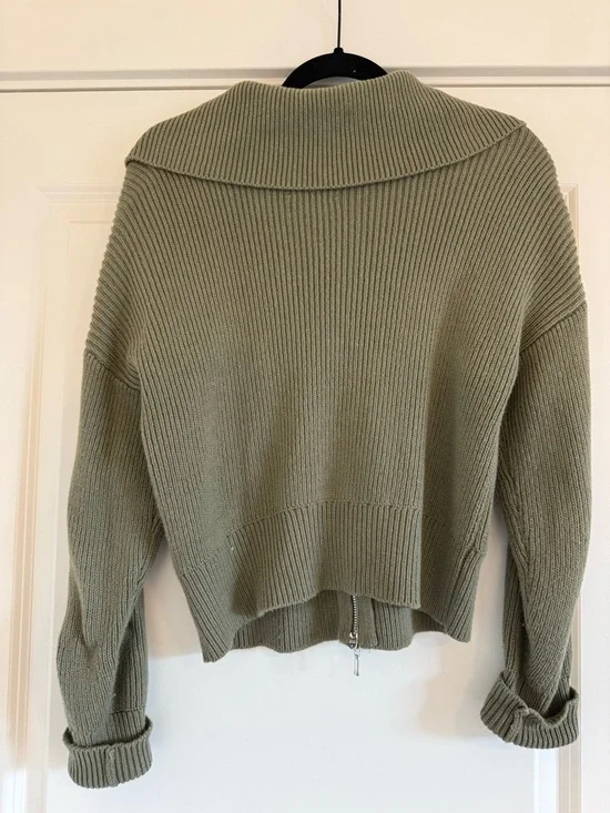 Abercrombie & Fitch Olive Green Ribbed Zip Sweater - Picture 4 of 4